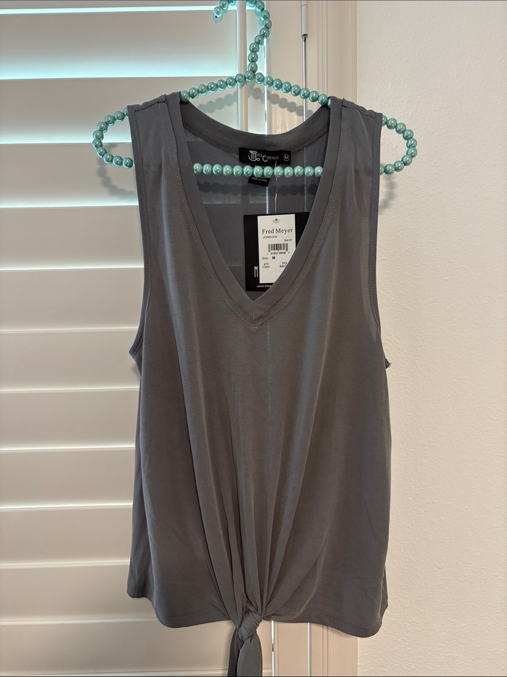 NWT Fred Meyer Miss Cheivous Gray Sz Medium Sleeveless Top With Tie